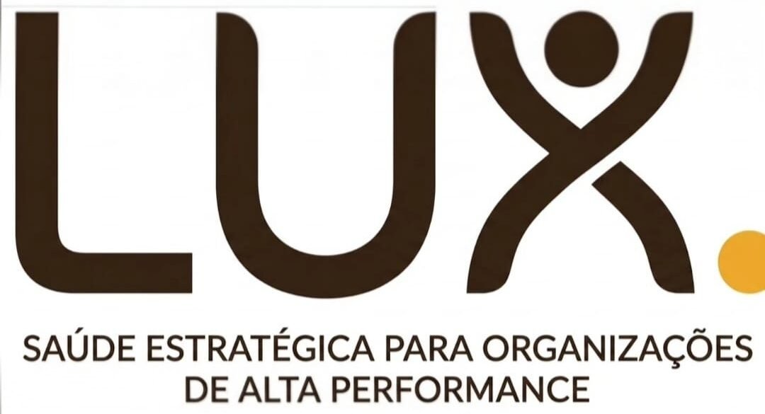 logo lux estrategia